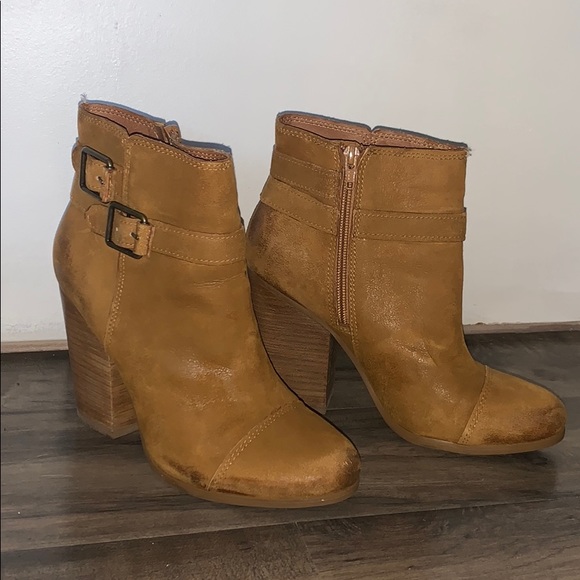 Lucky Brand Shoes - Tan Suede Lucky Brand Booties